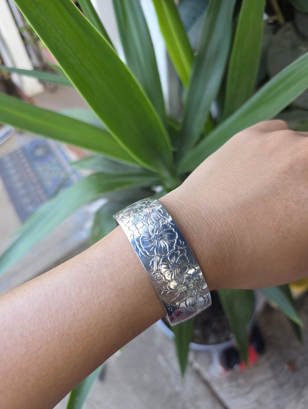 Kirk Stieff Pewter Cosmos Floral Etched Cuff Bracelet
